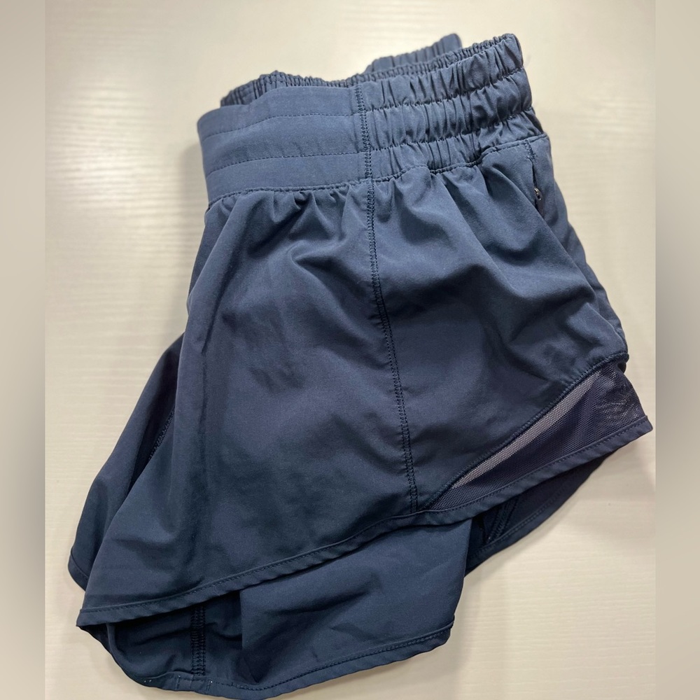 Lulu Lemon Hotty Hot shorts
